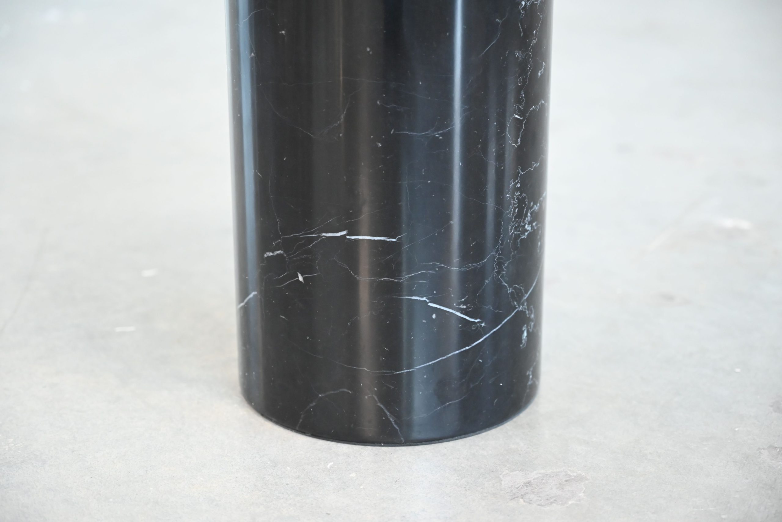 DURO Tall Black Marble Glued End Table 3 DURO Tall Black Marble Glued End Table - Image 3