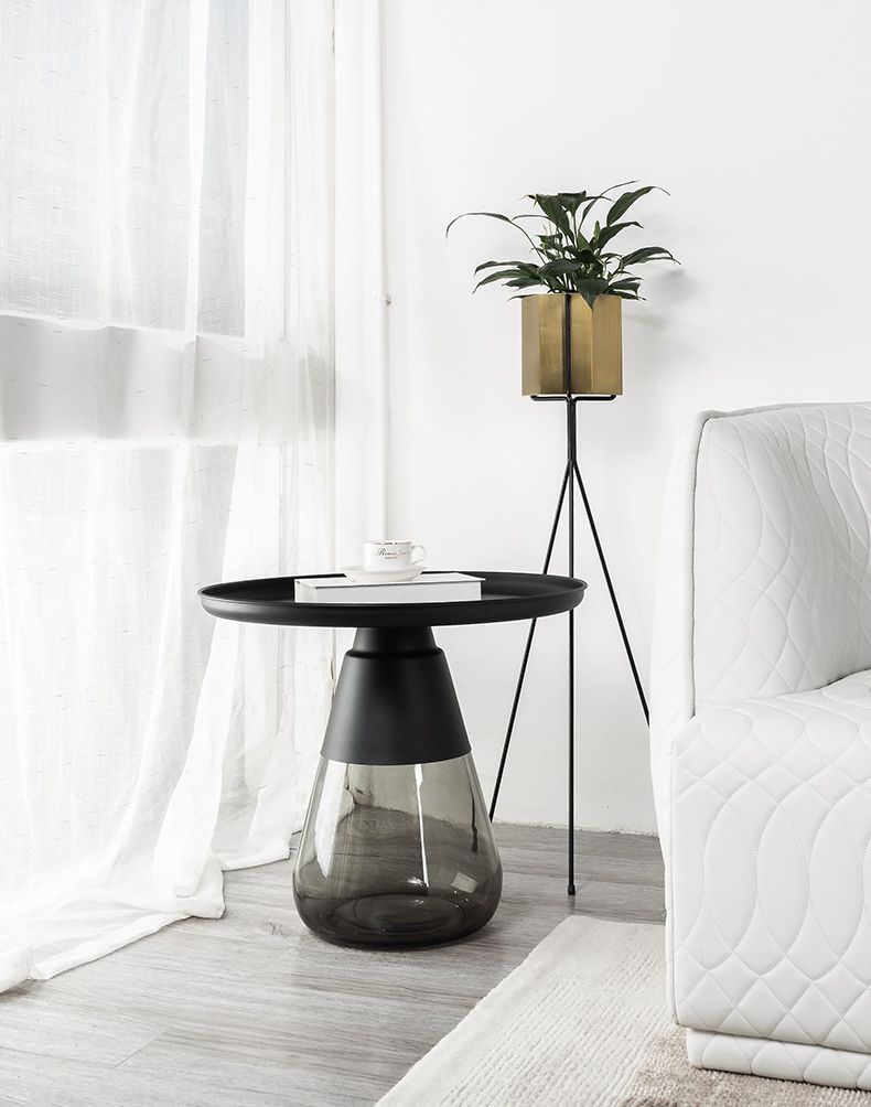 DUVERRE Smoke Glass Matte Black Aluminum End Table 4 DUVERRE Smoke Glass Matte Black Aluminum End Table - Image 4