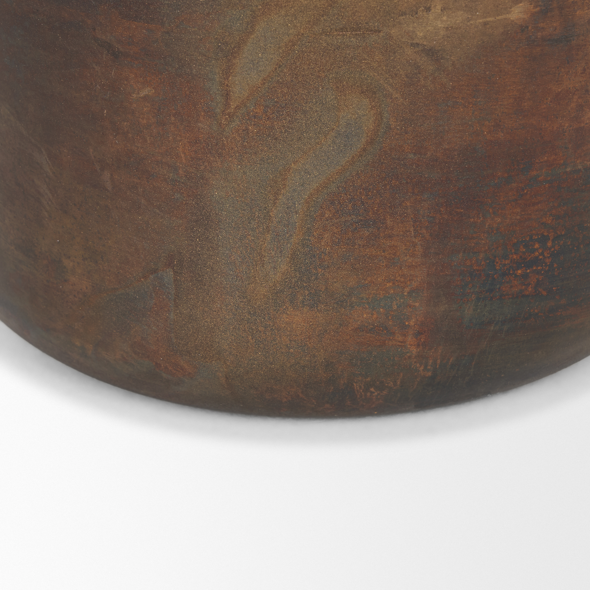 Daya Tall Antiqued Gold Metal Vase 6 Daya Tall Antiqued Gold Metal Vase - Image 6