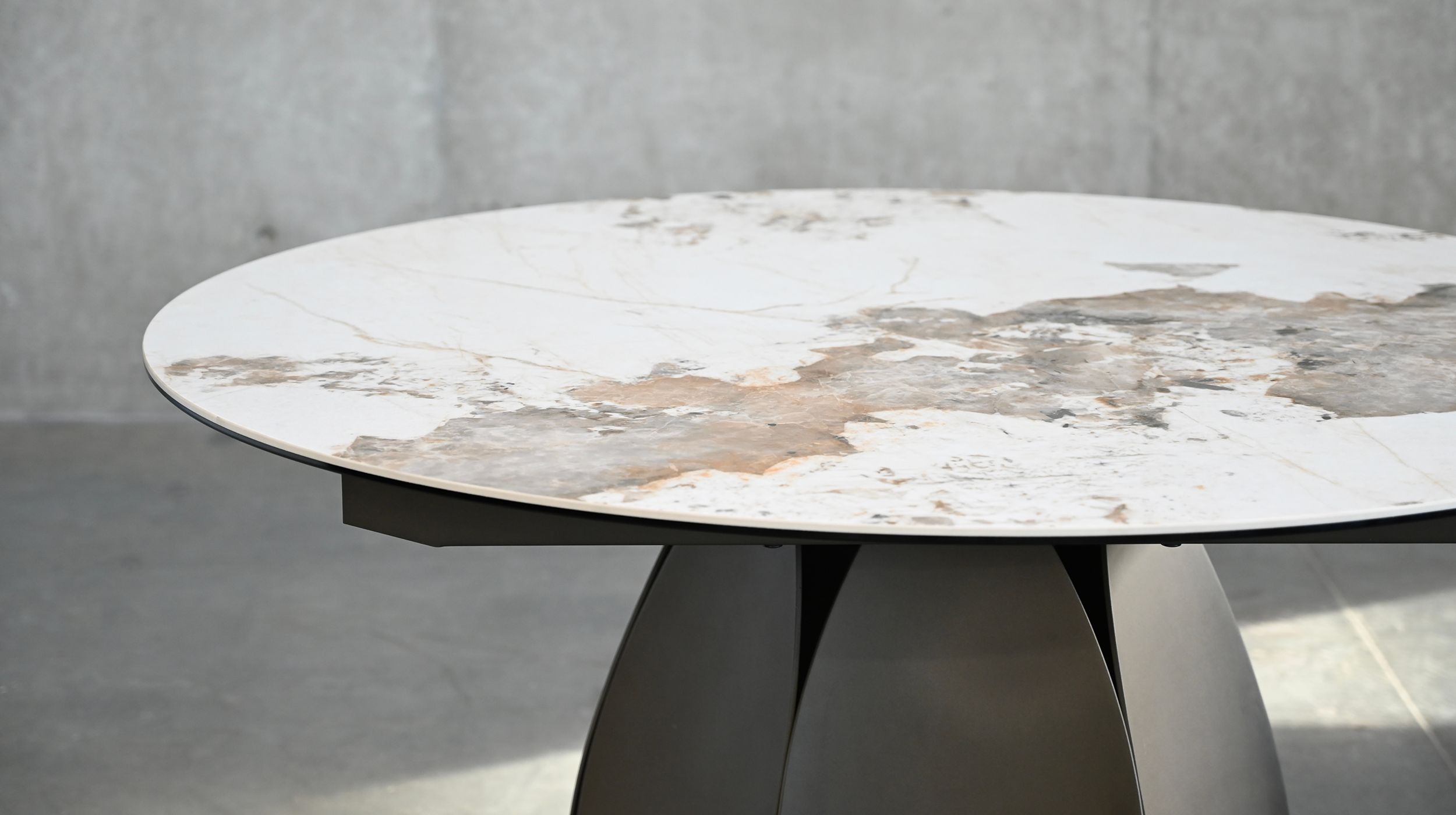 FORMA Magellano Ceramic Top Round Extension Dining Table 5 FORMA Magellano Ceramic Top Round Extension Dining Table - Image 5