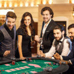 Foldable Poker Table with 8 Cup Holders and Padded Armrests