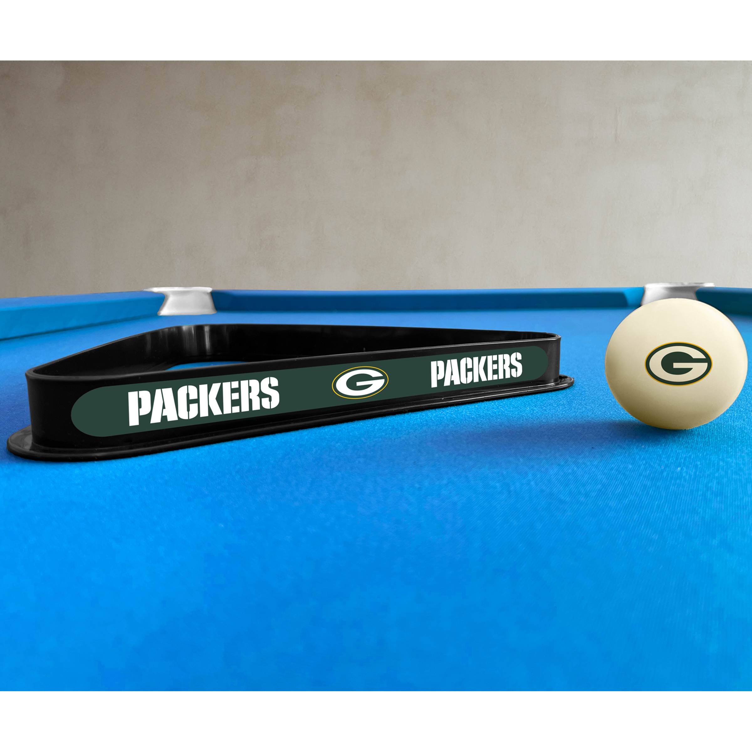 Green Bay Packers NFL Triangle and Cue Ball Set 2 Green Bay Packers NFL Triangle and Cue Ball Set - Image 2
