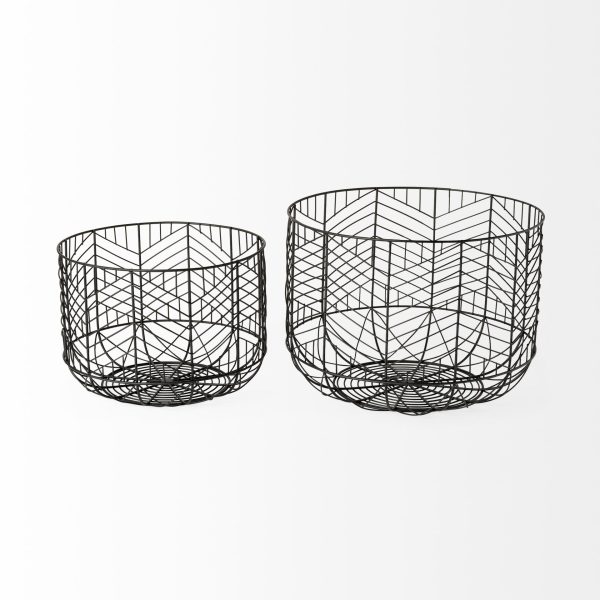 Idris Set of 2 Black Metal Geometric Mesh Bowls 4