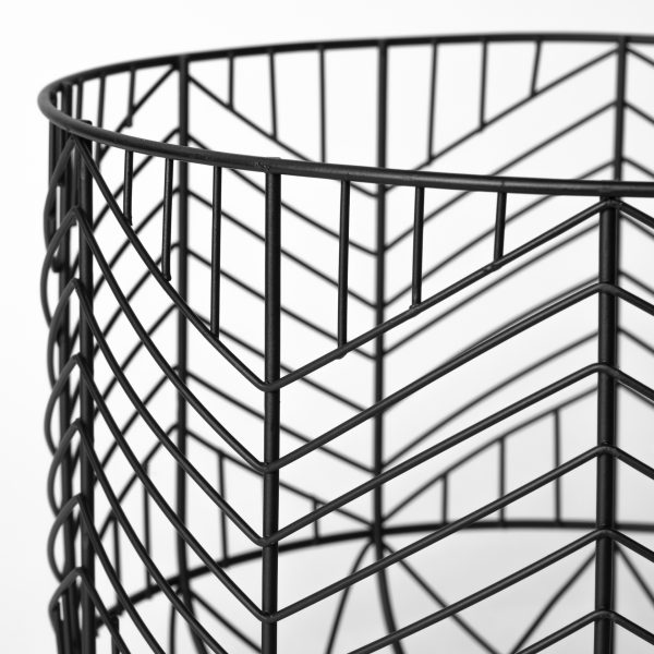 Idris Set of 2 Black Metal Geometric Mesh Bowls 6