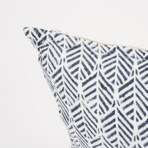 Janelle Cream w Indigo Print Linen Lumbar Decorative Pillow Cover 7