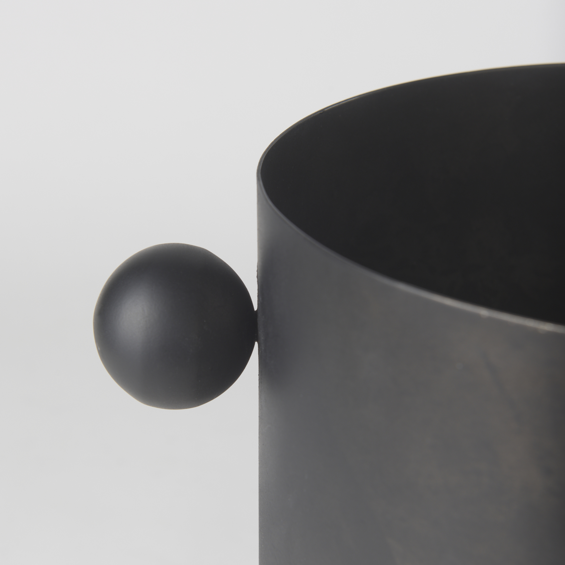 Juno 8.5H Large Black Iron Vase 8 Juno 8.5H Large Black Iron Vase - Image 8