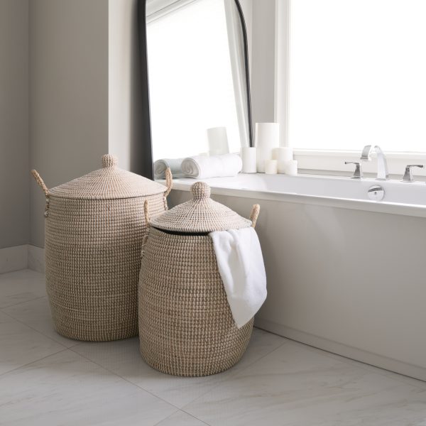 Kairi Set of 2 Seagrass Floor Baskets w Lids and Handles 1