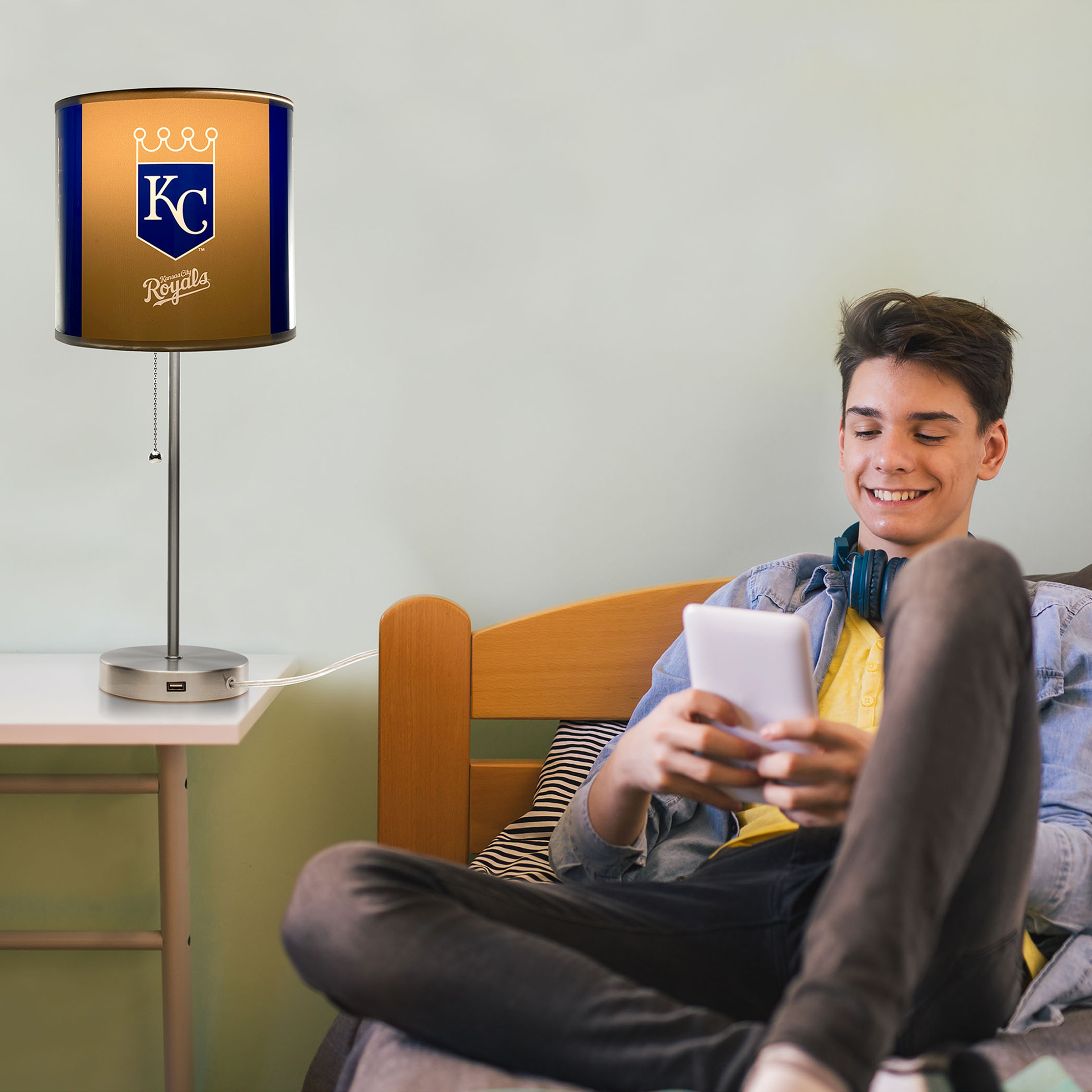 Kansas City Royals USB Charging Chrome Lamp 5 Kansas City Royals USB Charging Chrome Lamp - Image 5