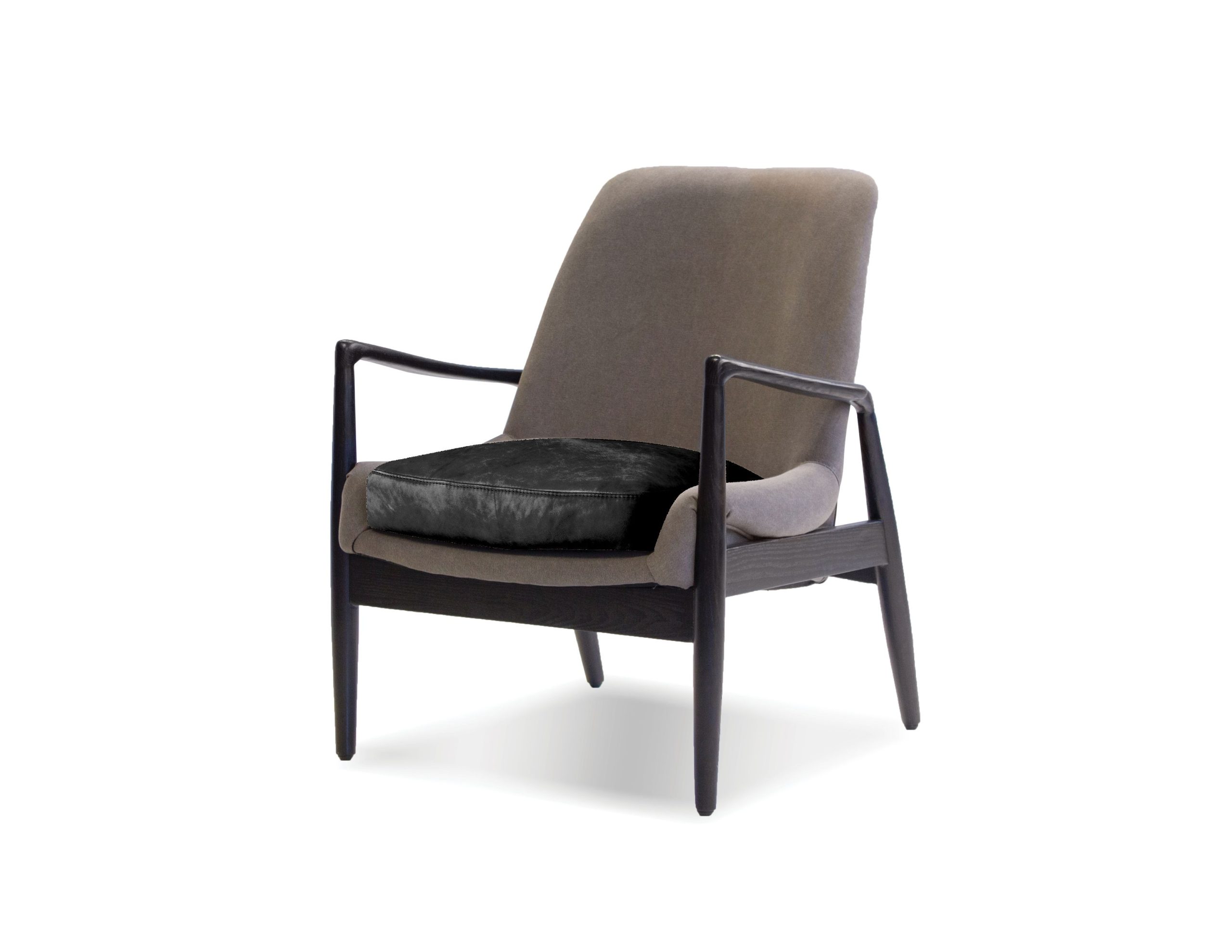 REYNOLDS Black Leather Lounge Chair Black Ash Wood Frame
