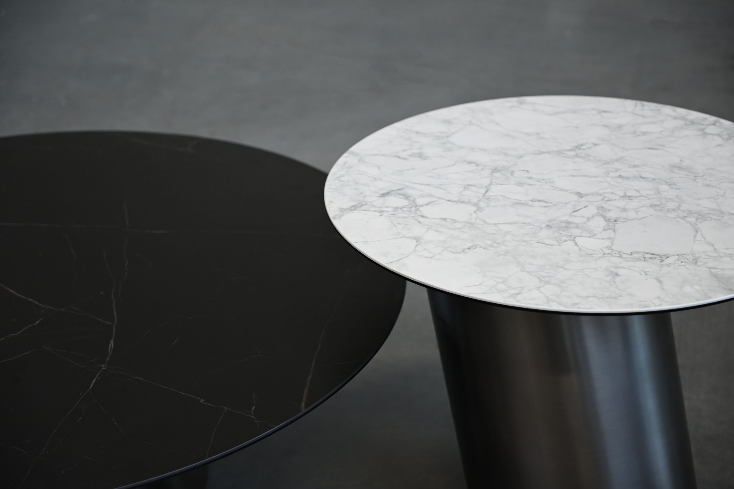 LEEN White Ceramic Top Black Steel End Table 3 LEEN White Ceramic Top Black Steel End Table - Image 3