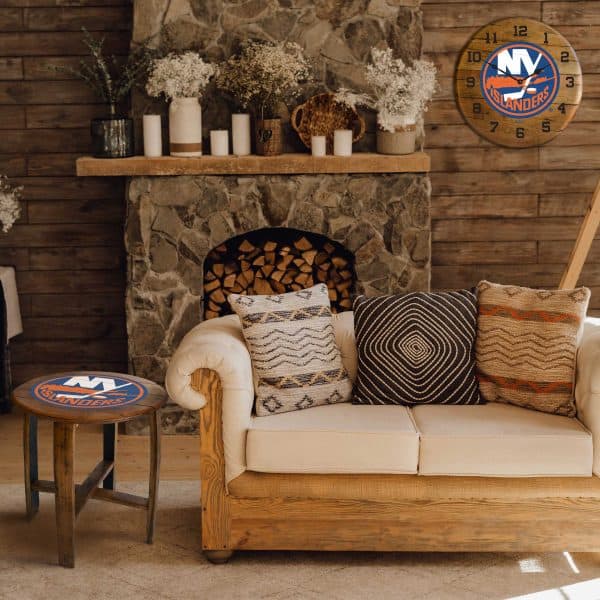 New York Islanders Oak Barrel Clock 1