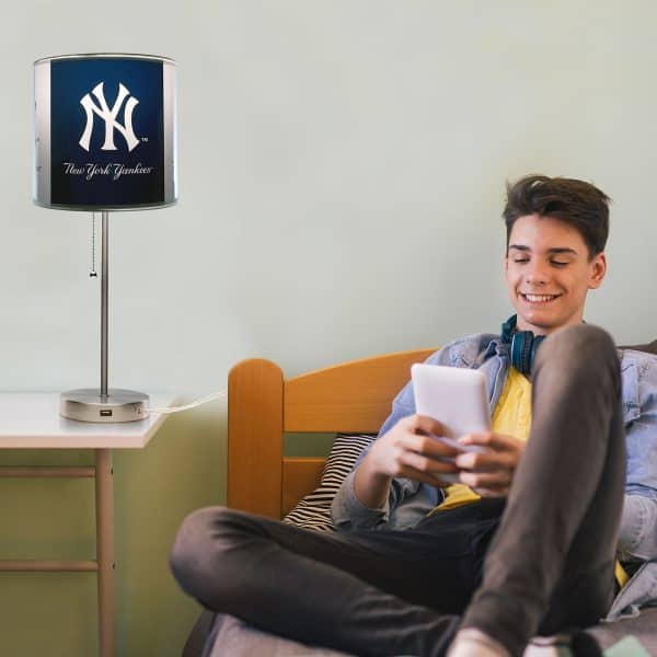 New York Yankees USB Chrome Lamp with Changeable Shade Insert 3