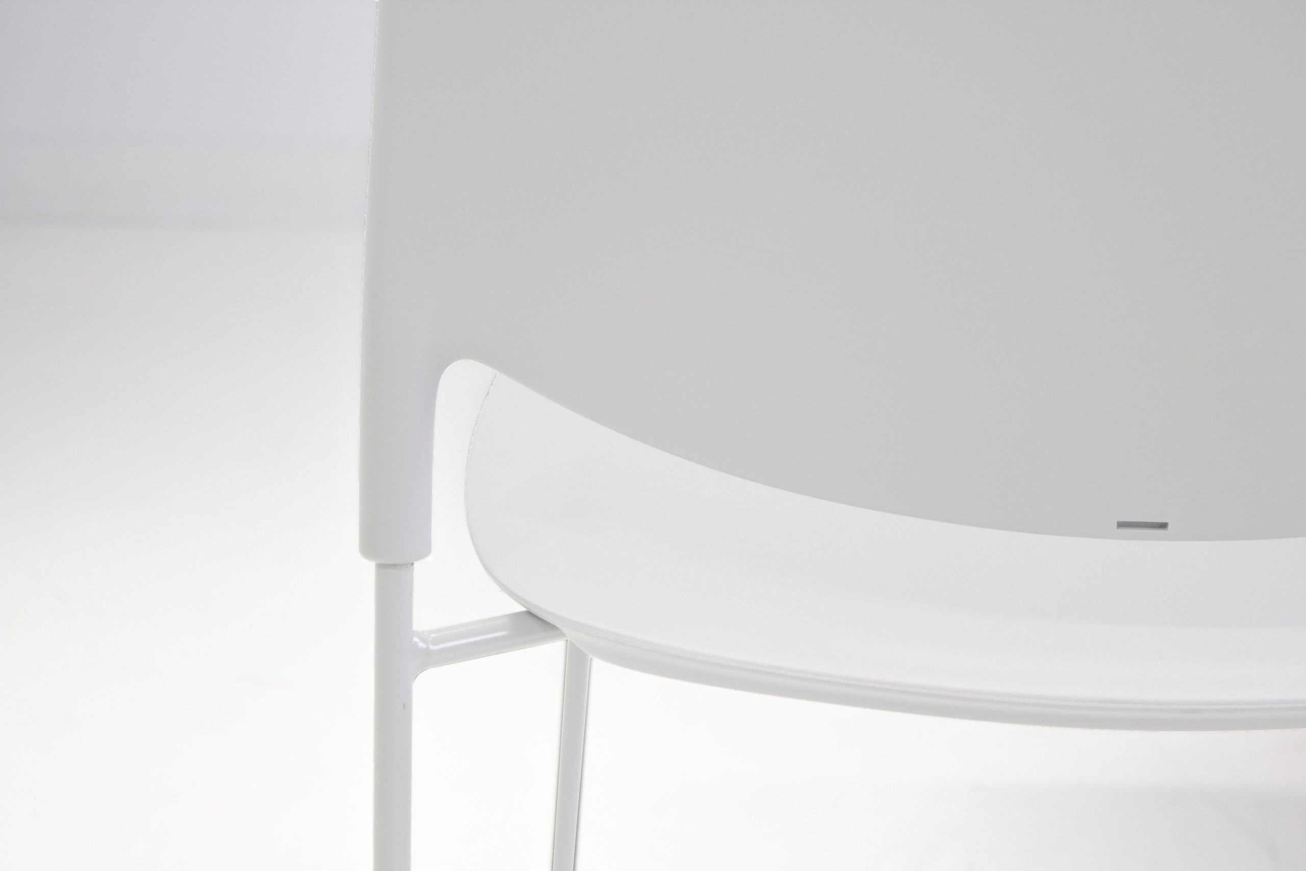 PRINGLE White Stackable Indoor Outdoor Dining Chairs 6 PRINGLE White Stackable Indoor Outdoor Dining Chairs - Image 6