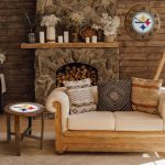 Pittsburgh Steelers NFL Oak Whiskey Barrel Table