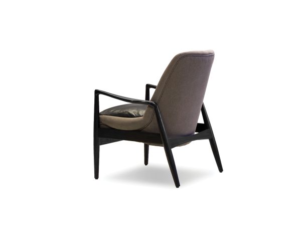 REYNOLDS Black Leather Lounge Chair Black Ash Wood Frame 3