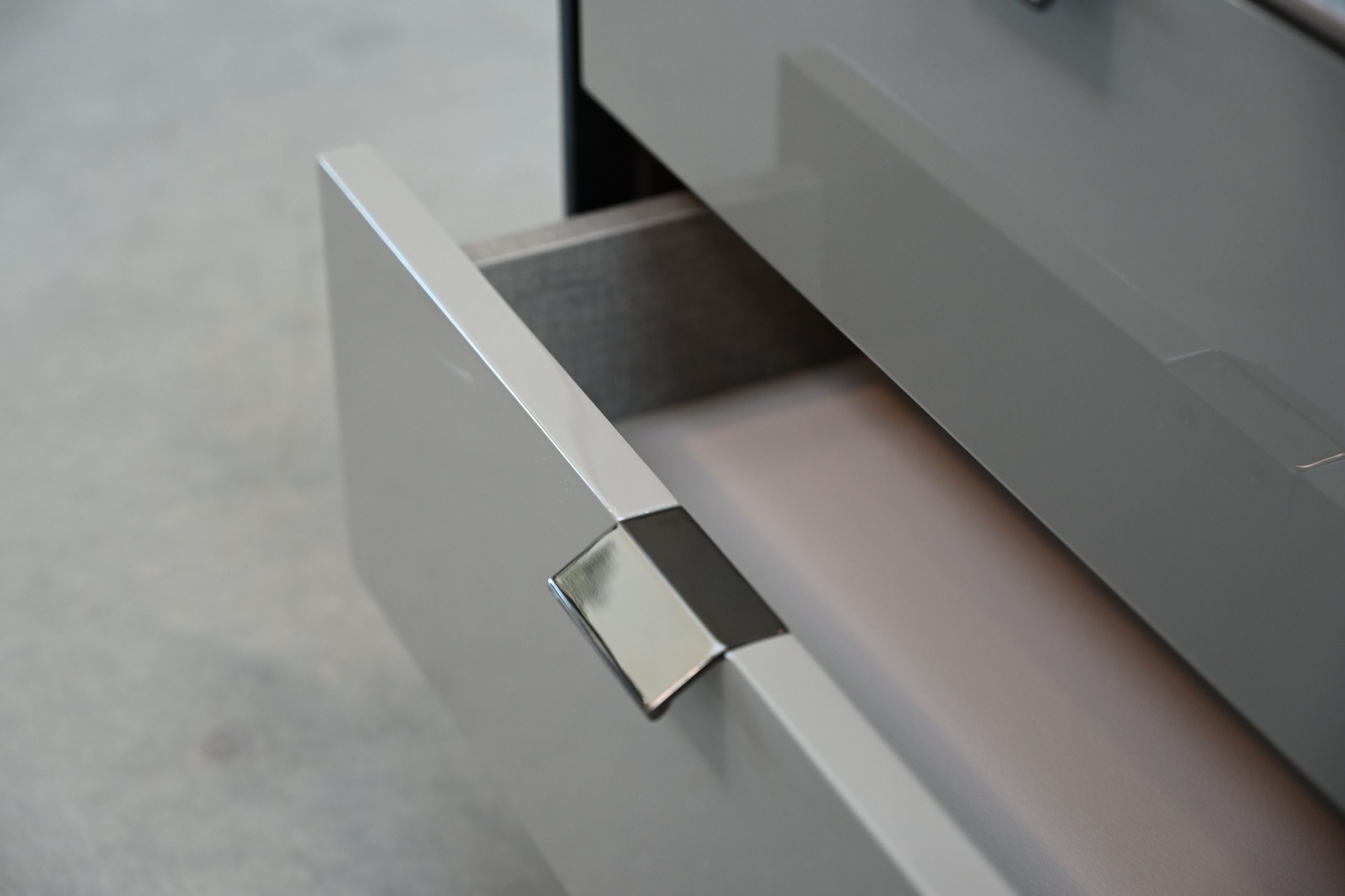SALAZAR Grey Sintered Stone Top Side Table 5 SALAZAR Grey Sintered Stone Top Side Table - Image 5