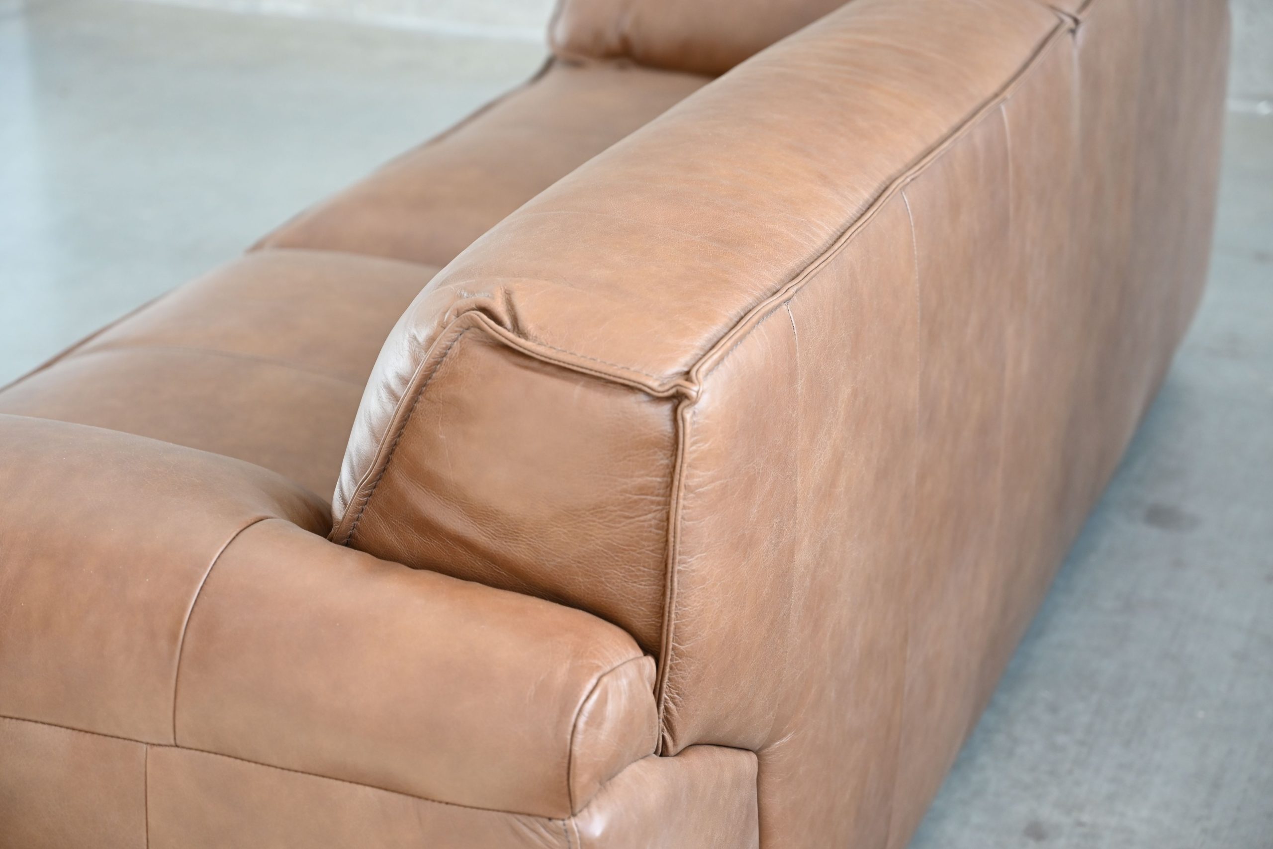 OSTA Cacao Brown Leather Sofa