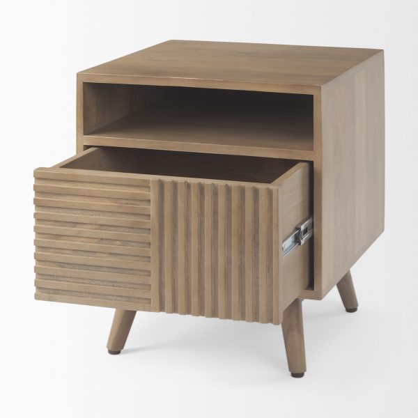 Sable 19.0L x 19.0W x 21.5H Light Brown Wood Side Table 7
