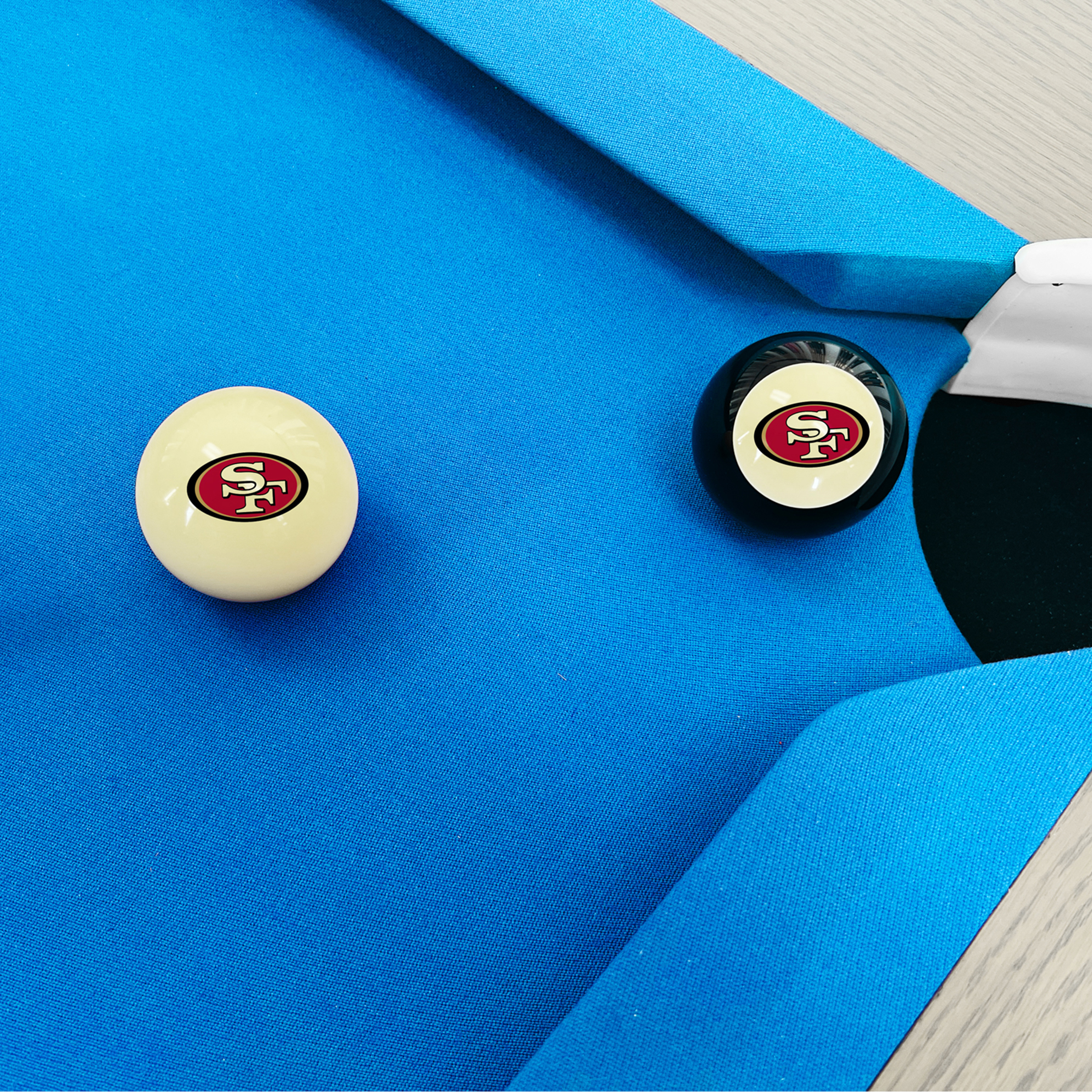 San Francisco 49ers Grade A Polyester Logo Billiard Balls 2 San Francisco 49ers Grade A Polyester Logo Billiard Balls - Image 2