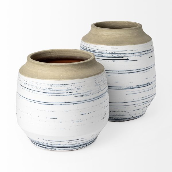 Sonnett Short WhiteBlue Ceramic Vase 4