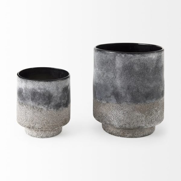Squally 8.0L x 8.0W x 8.6H BlackBrown Glass Ombre Textured Vase 3
