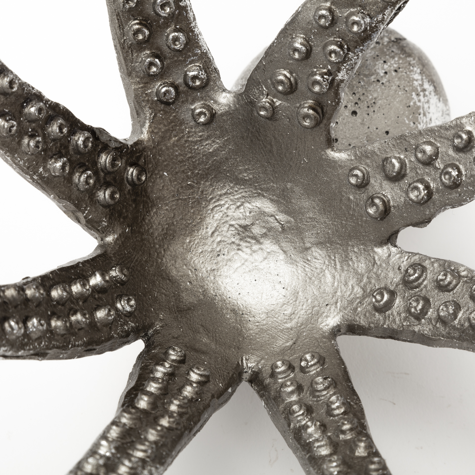 Strafford Medium 13L x 7W Silver Resin Octopus 10 Strafford Medium 13L x 7W Silver Resin Octopus - Image 10
