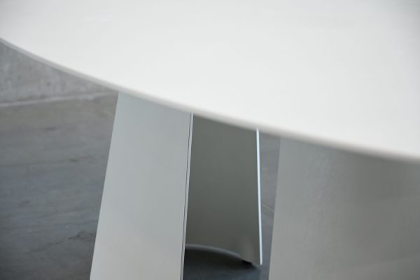 TUMULI Tapioca Oval Epoxy Indoor Outdoor Dining Table 3 2