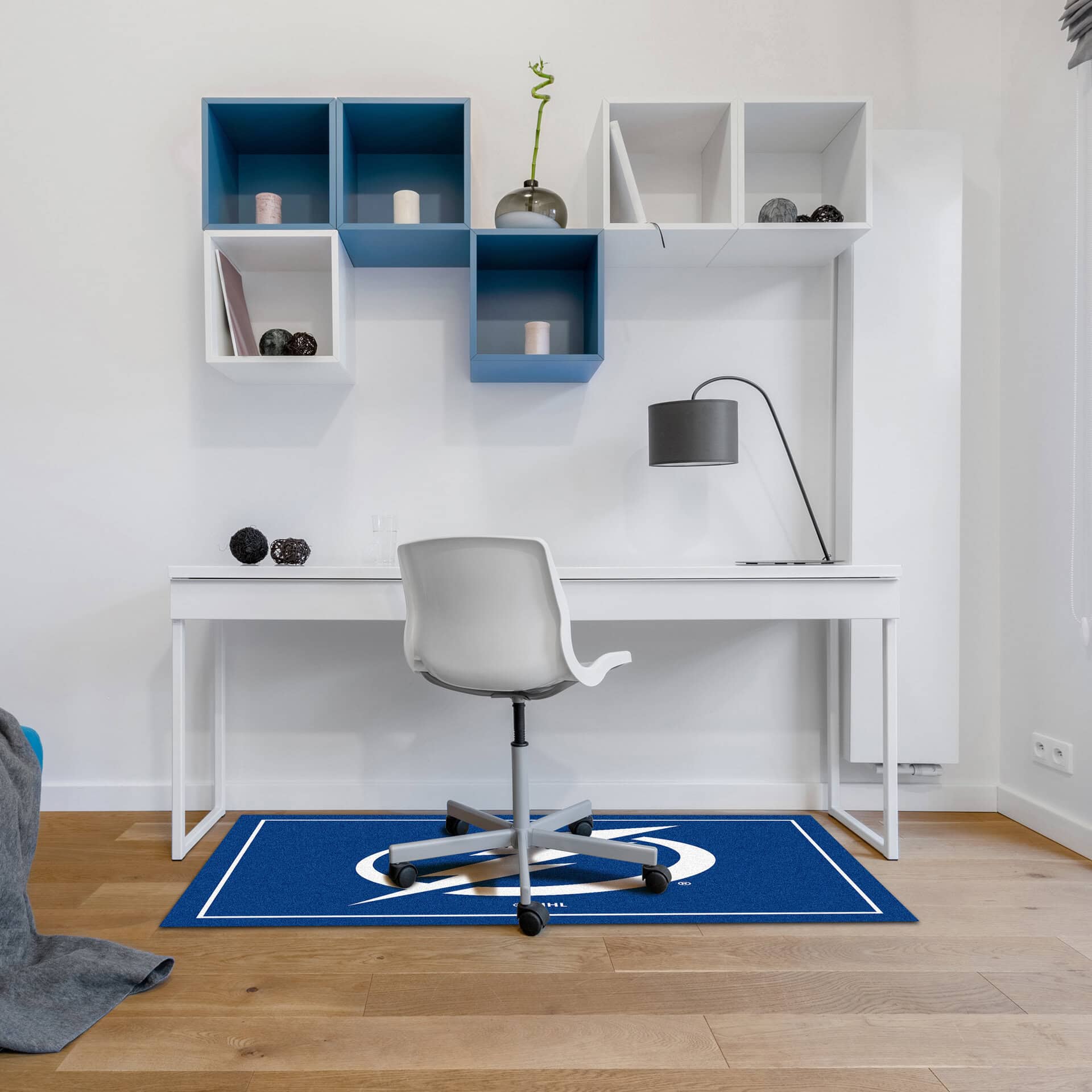 Tampa Bay Lightning 3x4 Area Rug 3 Tampa Bay Lightning 3x4 Area Rug - Image 3