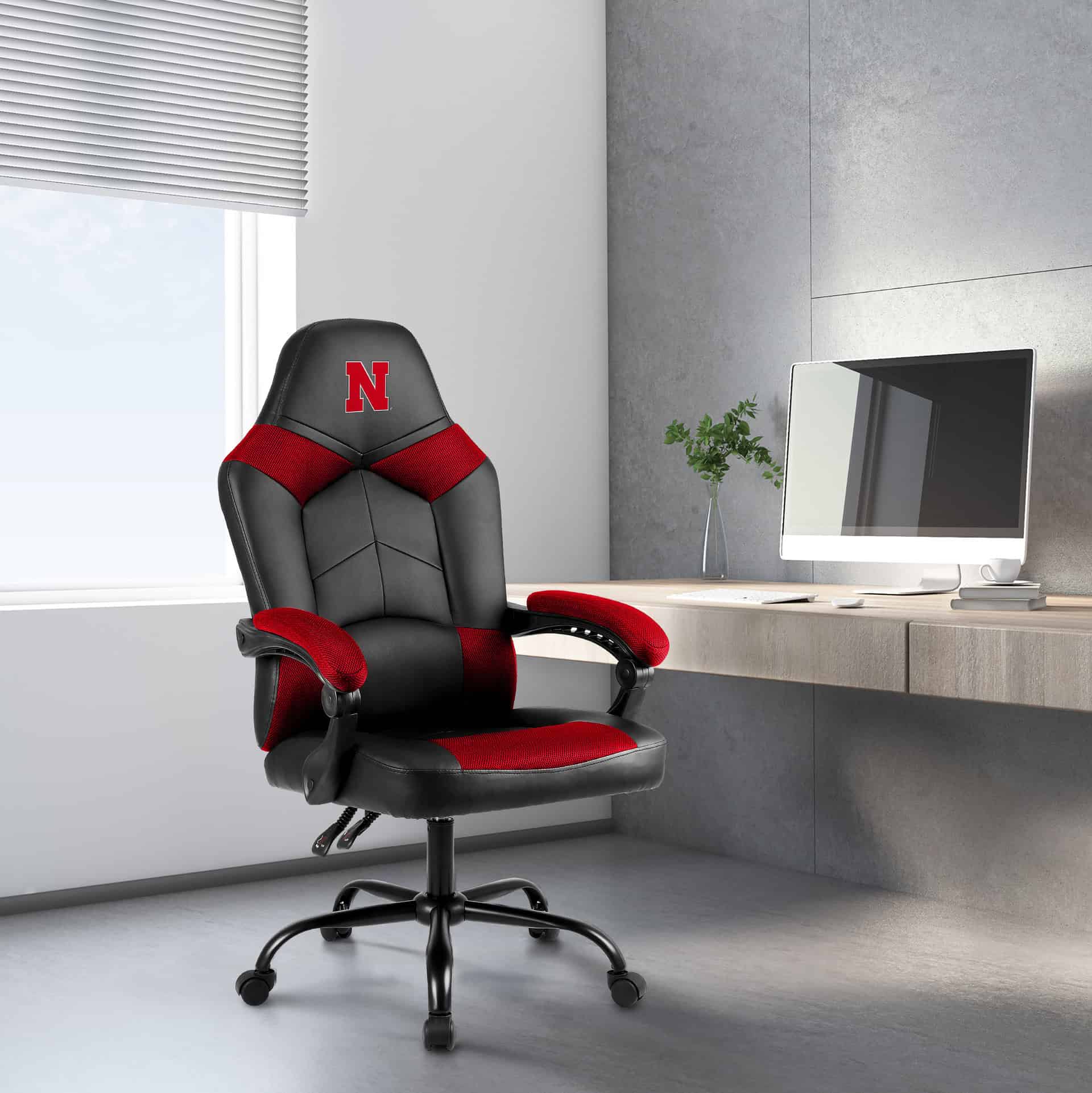 University of Nebraska Oversized Office Chair 5 University of Nebraska Oversized Office Chair - Image 5