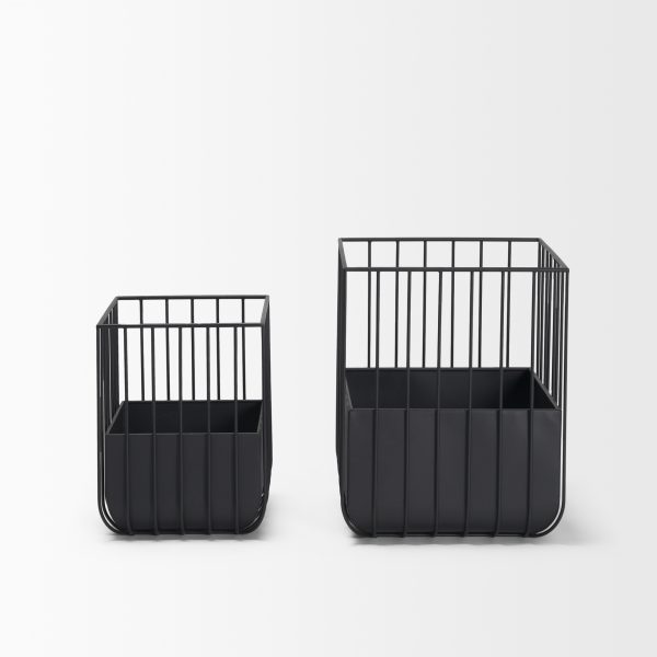 Verna Matte Black Wire Cage Metal Planters Set of 2 1