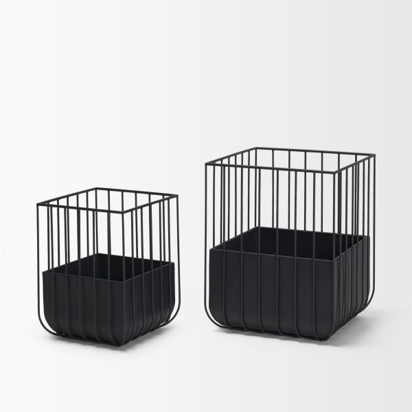 Verna Matte Black Wire Cage Metal Planters Set of 2 2