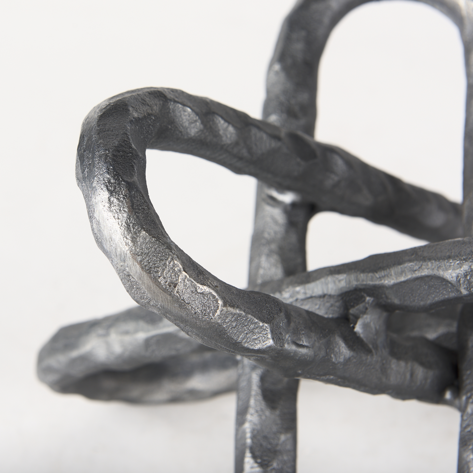 Wilhelm II (Large) 10L x 10W Silver Metal Link Decor Object 7 Wilhelm II (Large) 10L x 10W Silver Metal Link Decor Object - Image 7