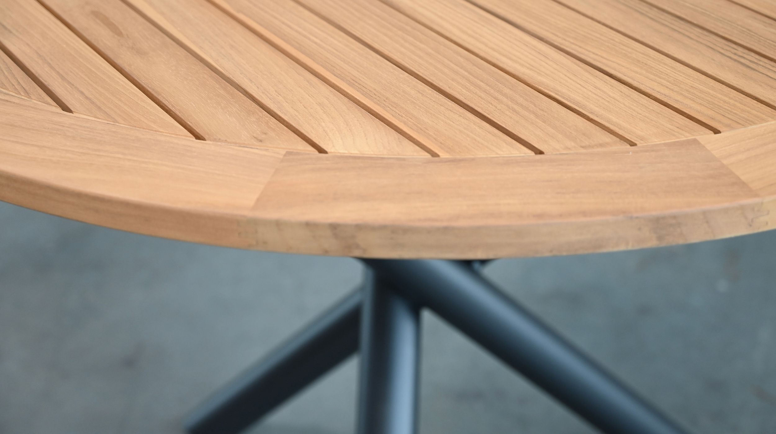 torch round teak indoor-outdoor dining table