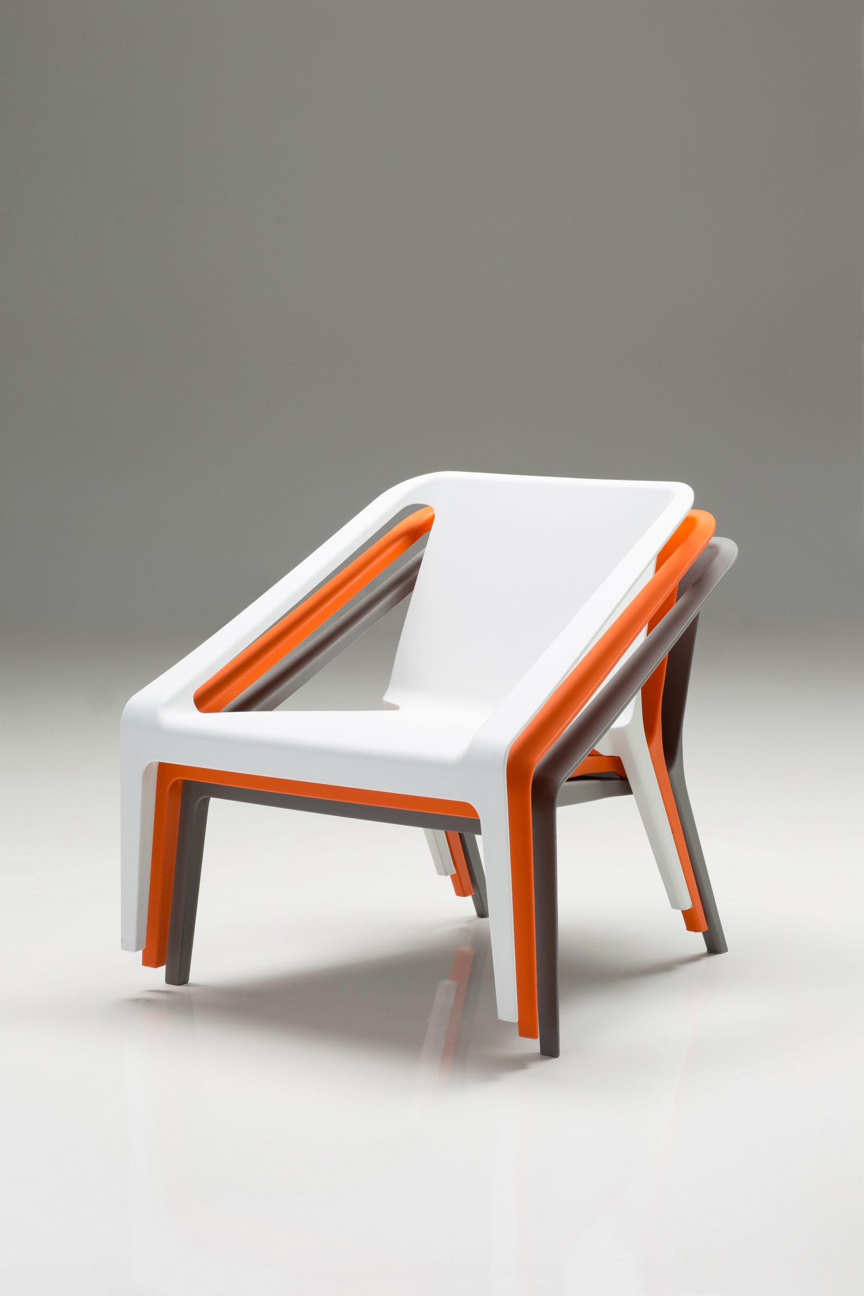 yumi white polypropylene indoor outdoor chair set