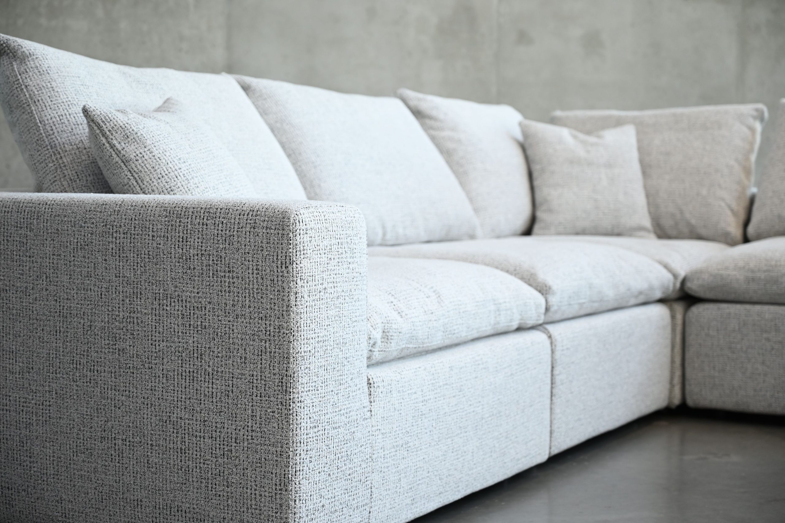 nimbus monochrome tweed 5-piece sectional