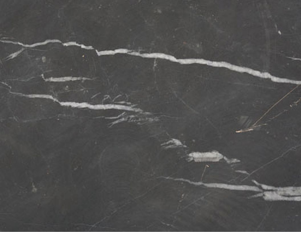 kaii black marble hammered edge medium end table